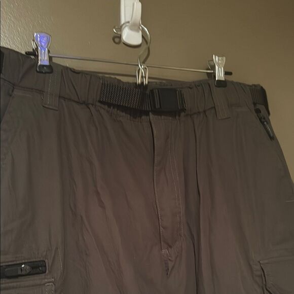 Olive Green Convertible Cargo Pants with Relaxed Fit and Comfortable Waistband - Picture 3 of 7